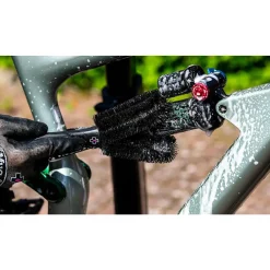 ROSE Bikes 2 Prong Brush| Cleaning Accessories
