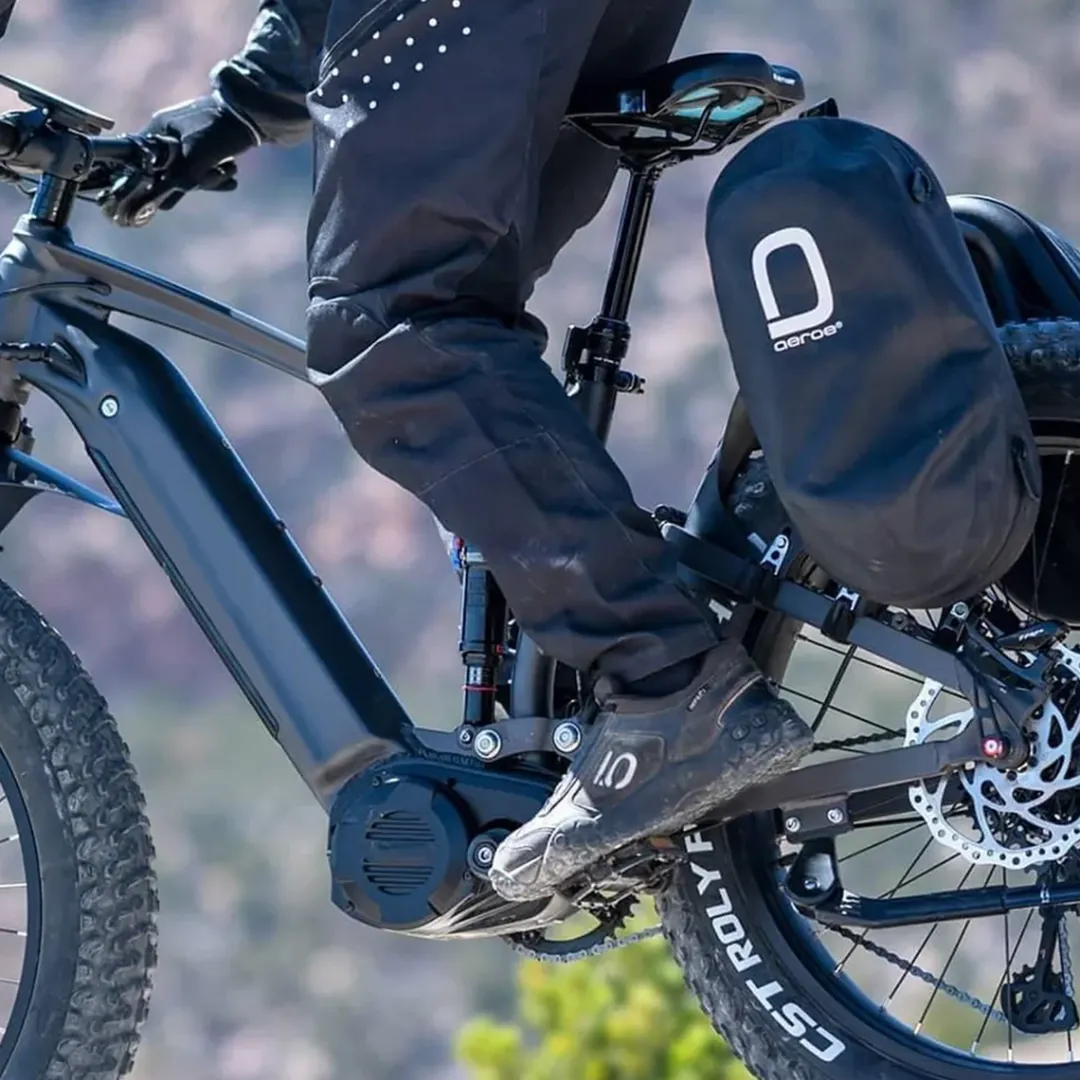 ROSE Bikes Bike Pack 11 Litre with Universal Mount for AEROE Rear Racks| Bike Bags