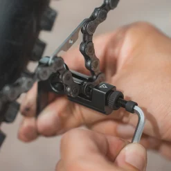 ROSE Bikes Chain Master Pro Chain Tool universal up to 13 speed| Bike Tools